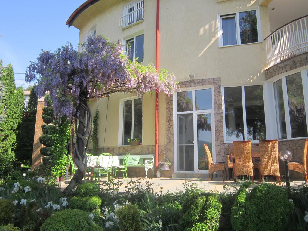 Guest House Bankya Ngoại thất bức ảnh