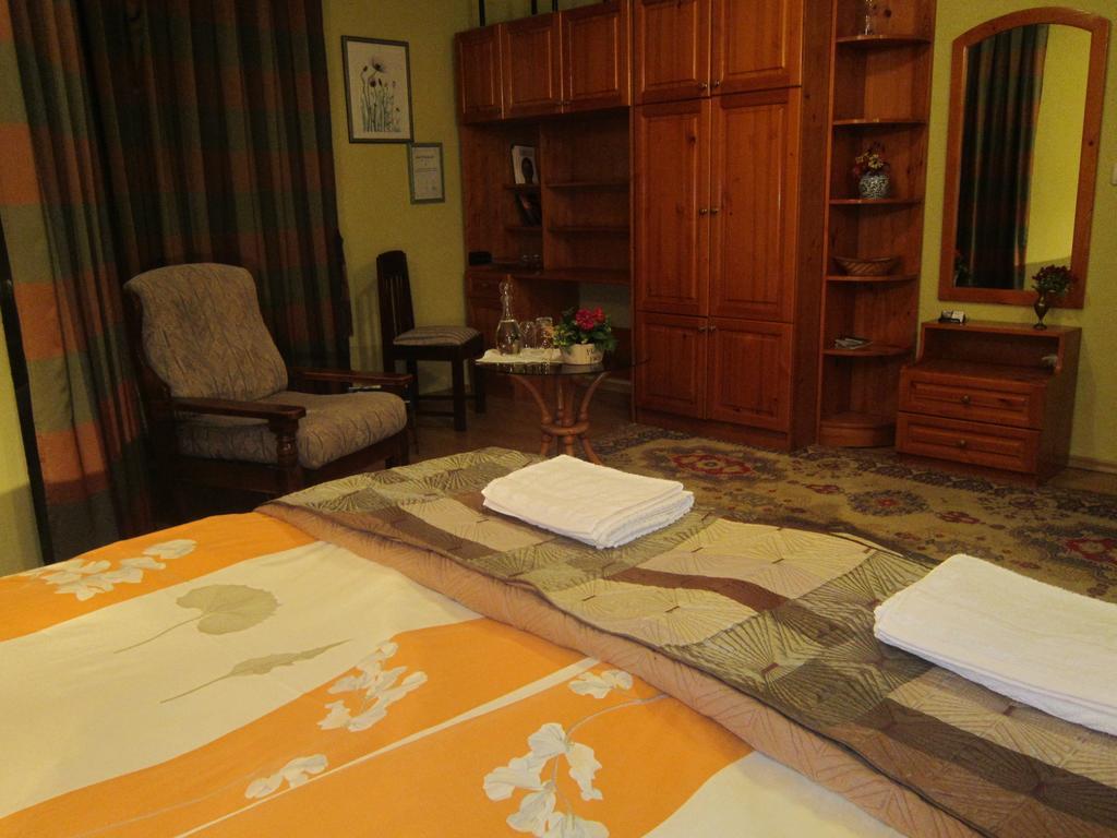 Guest House Bankya Ngoại thất bức ảnh