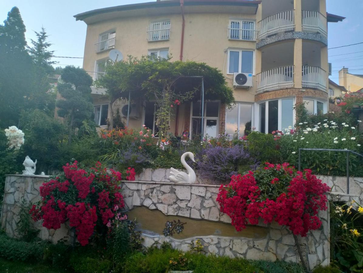 Guest House Bankya Ngoại thất bức ảnh