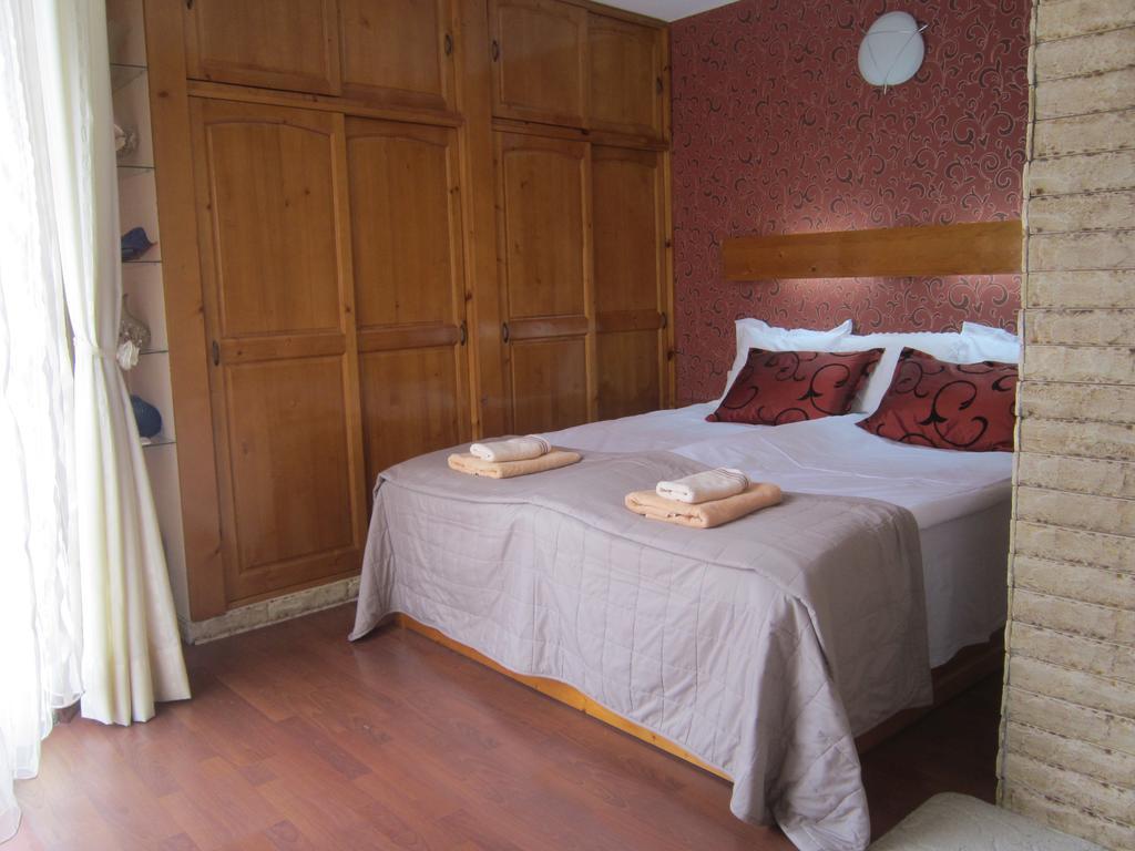 Guest House Bankya Ngoại thất bức ảnh